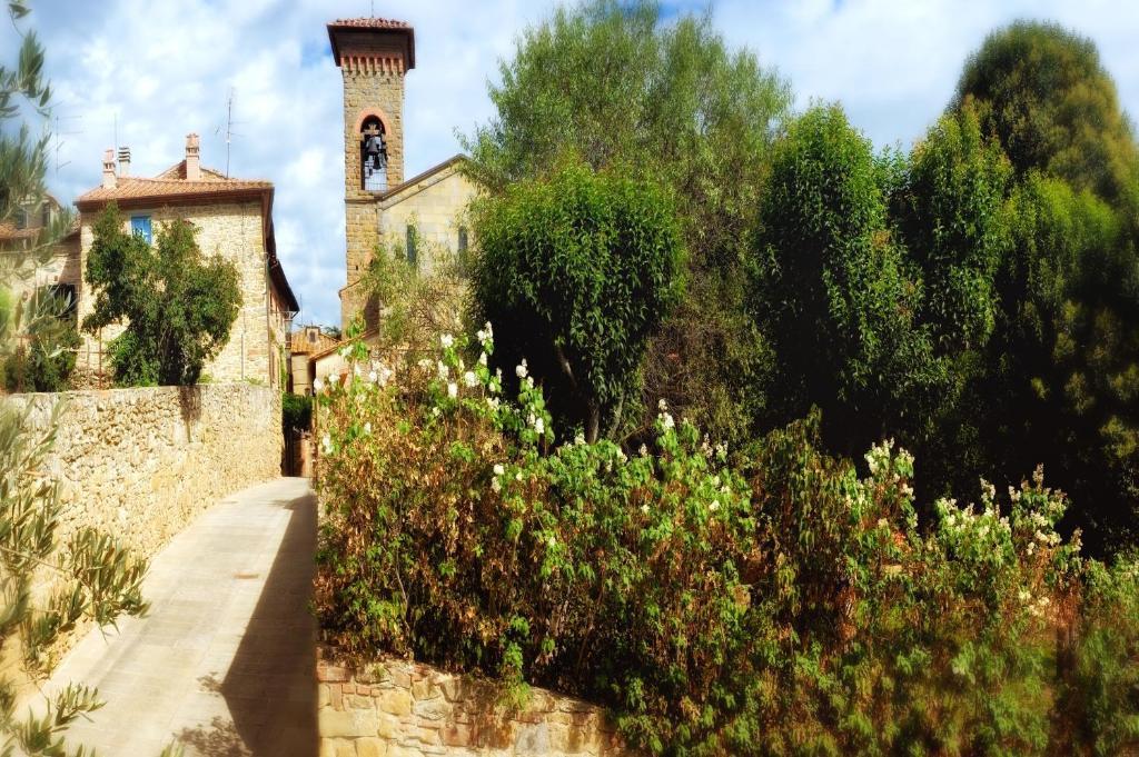 לינה וארוחת בוקר צ'יביטלה אין ואל די קיאנה Fondaco Del Moro מראה חיצוני תמונה